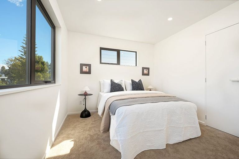 Photo of property in 334c Swanson Road, Ranui, Auckland, 0612