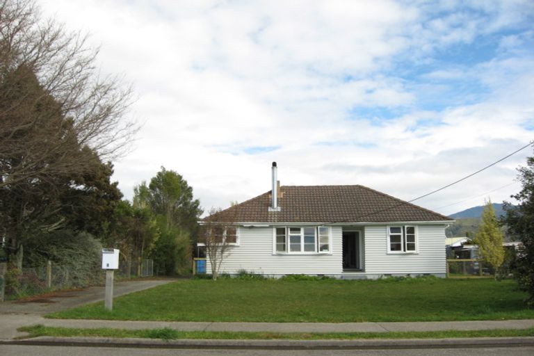 Photo of property in 8 Meihana Street, Takaka, 7110