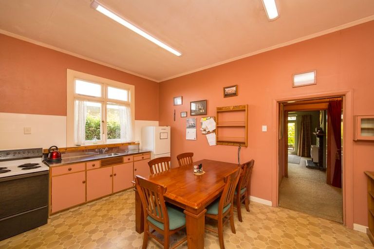 Photo of property in 34 Florence Avenue, Palmerston North, 4414