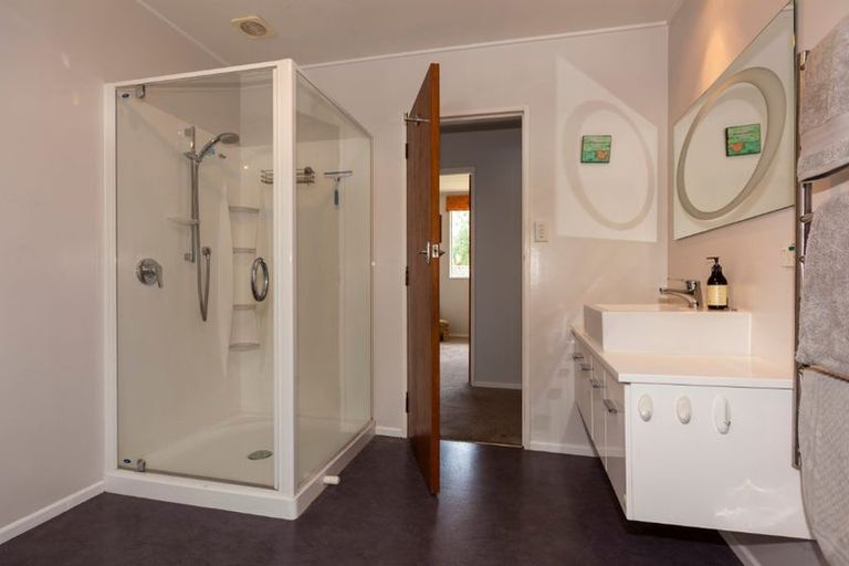 Photo of property in 34 Chums Road, Paraparaumu Beach, Paraparaumu, 5032