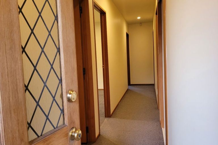 Photo of property in 73b Racecourse Road, Winton, 9782