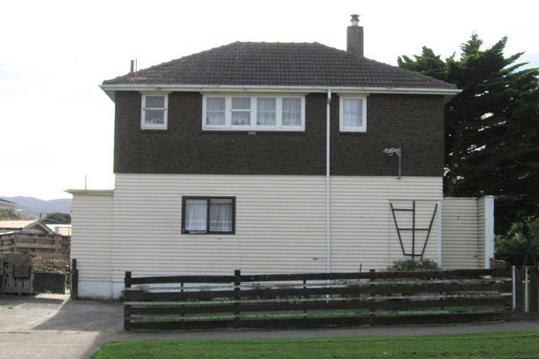 Photo of property in 2 Macky Street, Taita, Lower Hutt, 5011