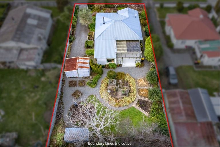 Photo of property in 24 Wyndham Street, Carterton, 5713