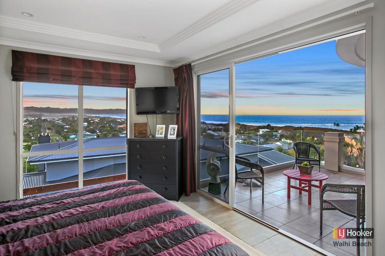 Photo of property in 2/508 Seaforth Road, Bowentown, Waihi Beach, 3177