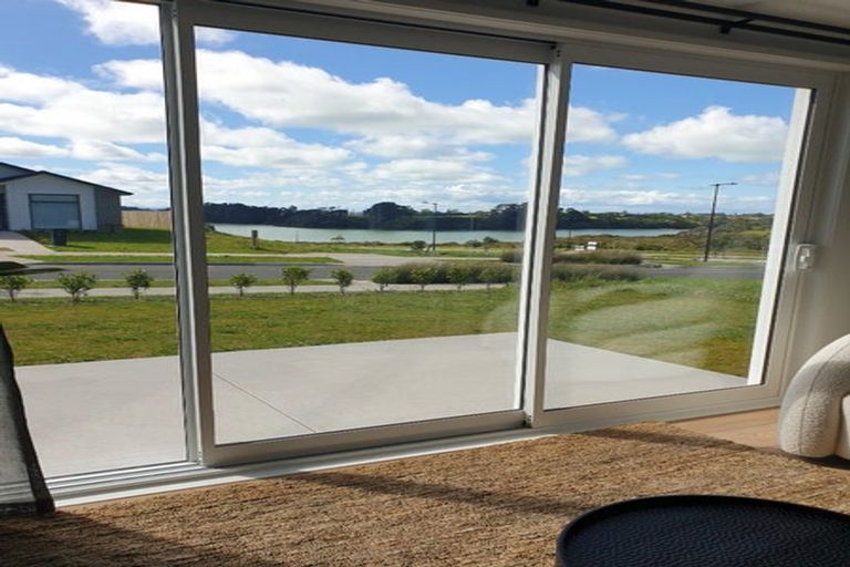 Photo of property in 8 Orawahi Road, Glenbrook, Waiuku, 2681