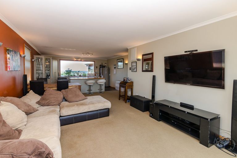 Photo of property in 100 Highcliff Road, Andersons Bay, Dunedin, 9013