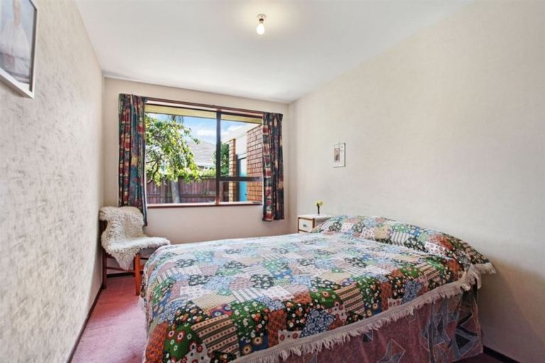 Photo of property in 2/281 Sawyers Arms Road, Bishopdale, Christchurch, 8053