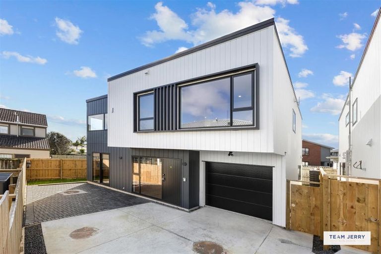 Photo of property in 339c Bucklands Beach Road, Bucklands Beach, Auckland, 2012
