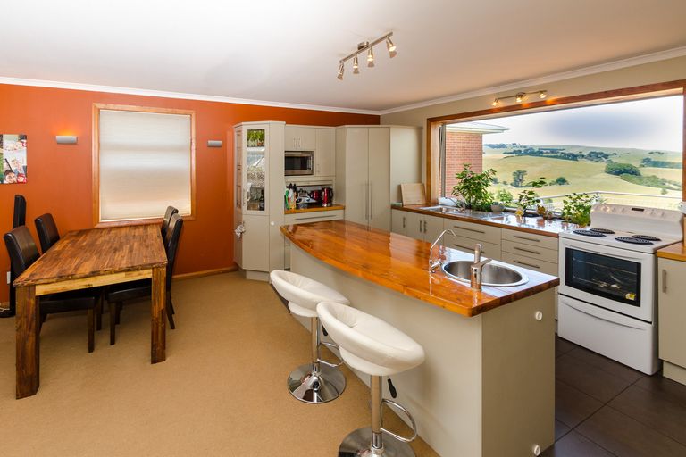 Photo of property in 100 Highcliff Road, Andersons Bay, Dunedin, 9013