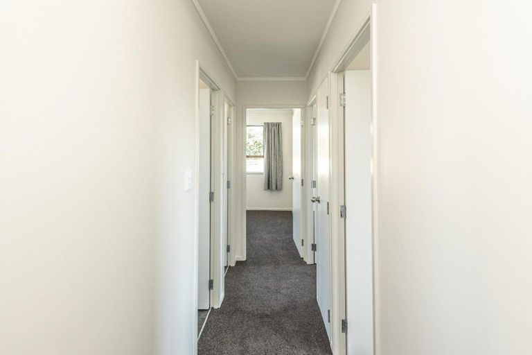 Photo of property in 90a Hinau Street, Castlecliff, Whanganui, 4501