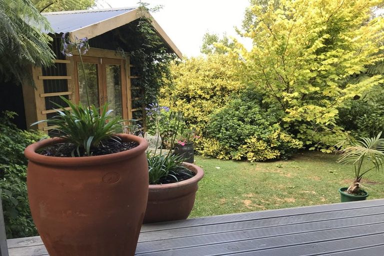 Photo of property in 17 Winston Street, Crofton Downs, Wellington, 6035