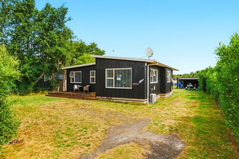 Photo of property in 35 Oruatua Avenue, Tauranga Taupo, Turangi, 3382