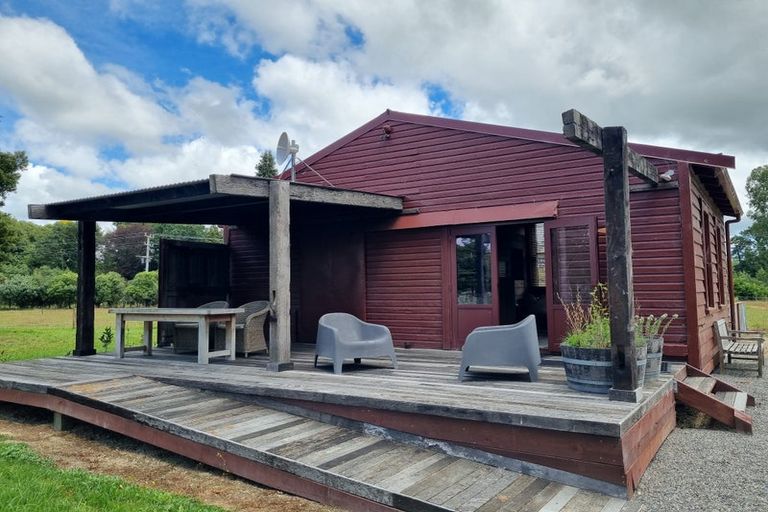 Photo of property in 82 Mckinstry Avenue, Te Ore Ore, Masterton, 5886