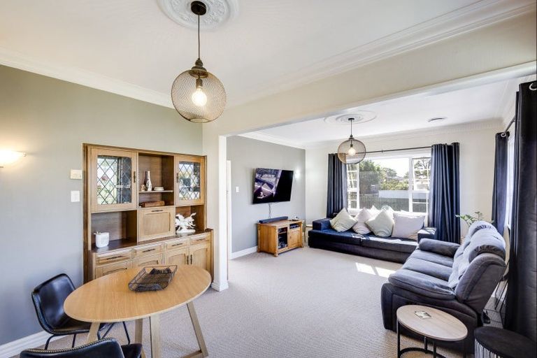 Photo of property in 14 Moeller Street, Taradale, Napier, 4112