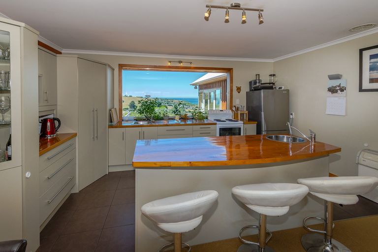 Photo of property in 100 Highcliff Road, Andersons Bay, Dunedin, 9013