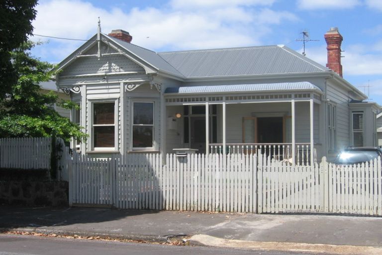 Photo of property in 18 Burgess Road, Devonport, Auckland, 0624