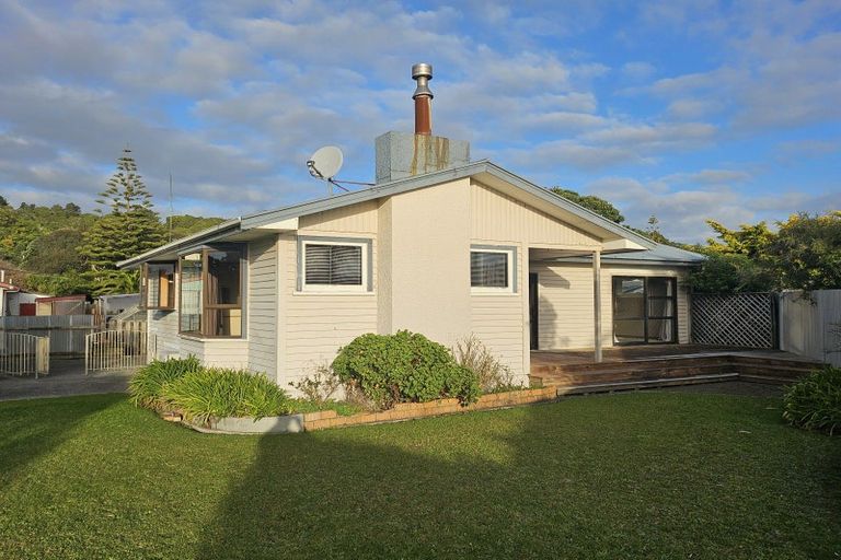 Photo of property in 10 Wilson Crescent, Karoro, Greymouth, 7805