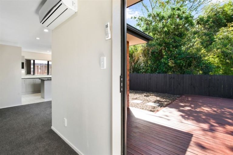 Photo of property in 318 Triangle Road, Massey, Auckland, 0614