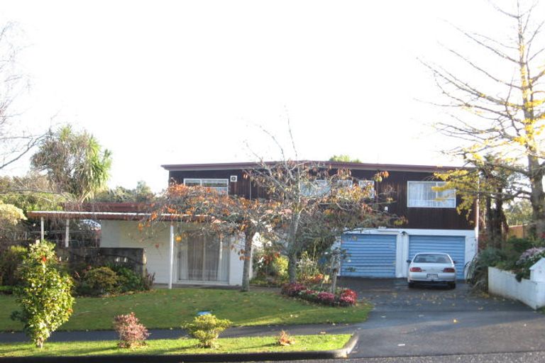 Photo of property in 48 Scenic Drive, Hillpark, Auckland, 2102
