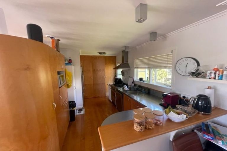 Photo of property in 24 Bevyn Street, Castor Bay, Auckland, 0620