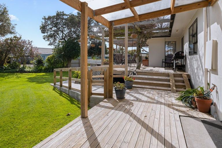 Photo of property in 43 Holdaway Street, Riversdale, Blenheim, 7201