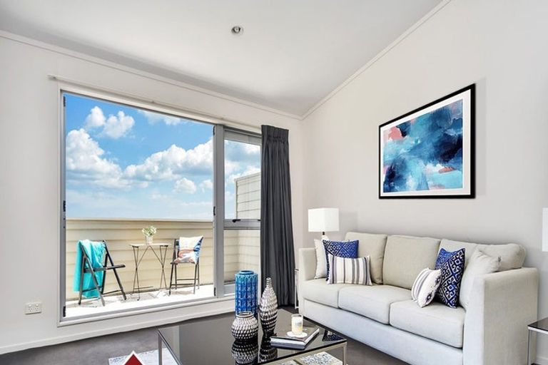 Photo of property in 325/26 Morningside Drive, Morningside, Auckland, 1025