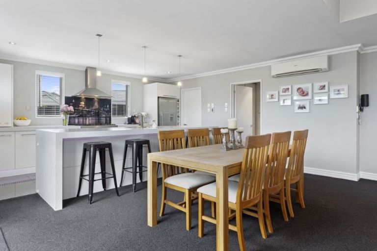Photo of property in 52 Strickland Street, Sydenham, Christchurch, 8023