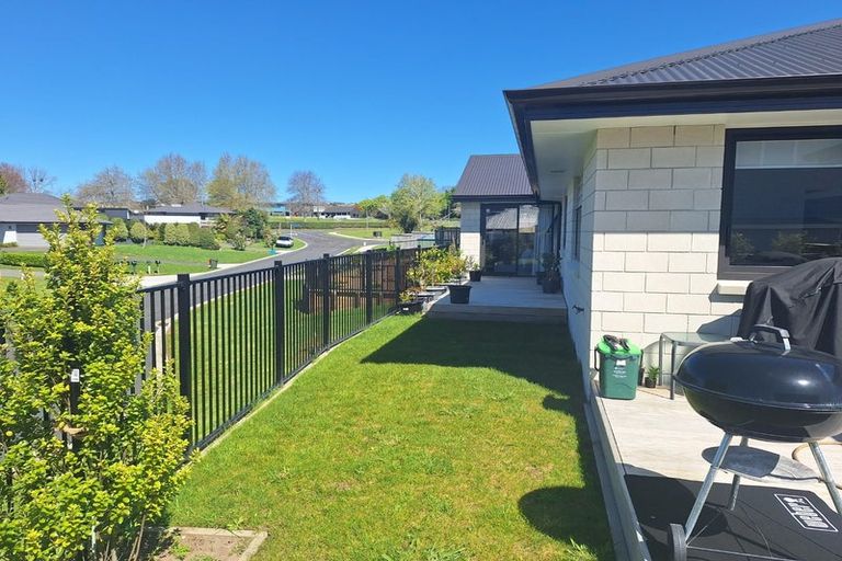 Photo of property in 6 Serenity Drive, Omokoroa, 3114