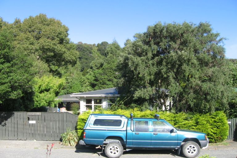Photo of property in 672 Main Road North, Te Marua, Upper Hutt, 5018