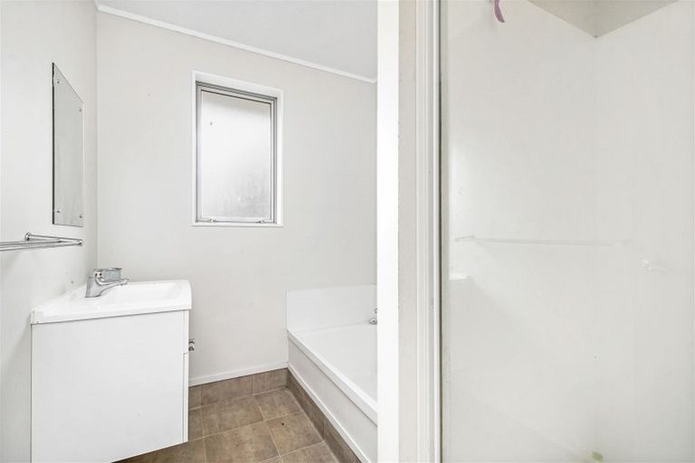 Photo of property in 24a Crawshaw Drive, Nawton, Hamilton, 3200