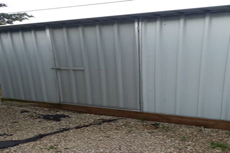 Photo of property in 512 Te Atatu Road, Te Atatu Peninsula, Auckland, 0610
