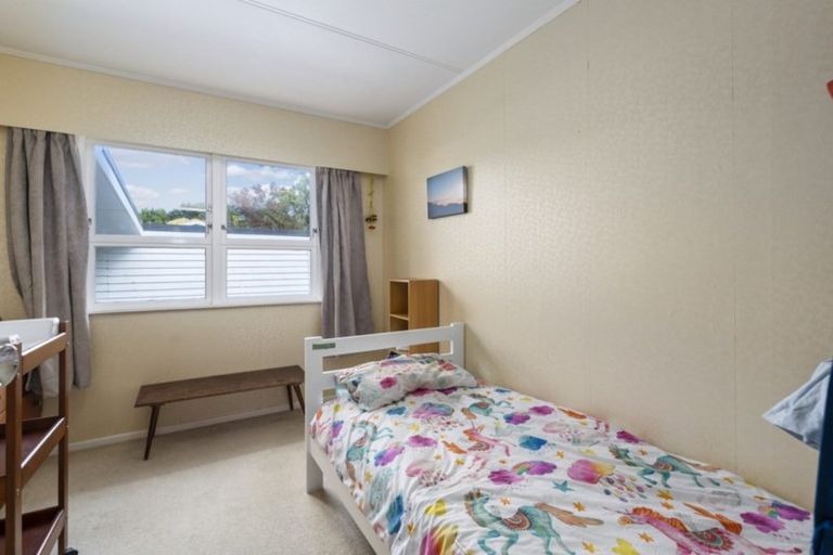 Photo of property in 16 Juliana Place, Awapuni, Palmerston North, 4412