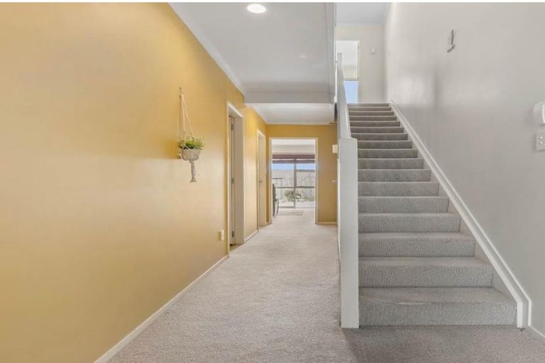 Photo of property in 4 Lime Crescent, Papakura, 2110