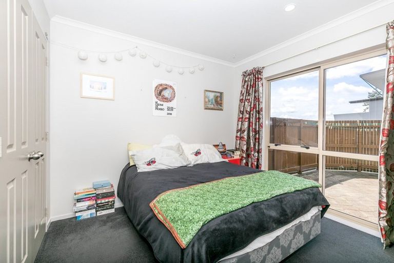 Photo of property in 2/20 Ruakiwi Road, Hamilton Lake, Hamilton, 3204