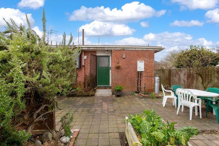 Photo of property in 19 Claridges Road, Casebrook, Christchurch, 8051