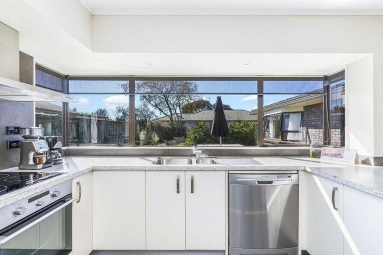 Photo of property in 62 Endeavour Avenue, Flagstaff, Hamilton, 3210