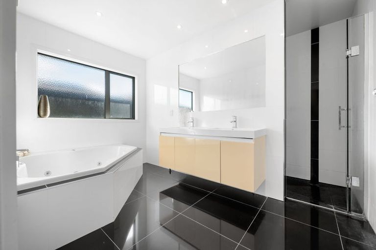 Photo of property in 11 Petersburg Drive, Flagstaff, Hamilton, 3210