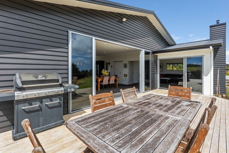 Photo of property in 1801 Mangorei Road, Mangorei, New Plymouth, 4371