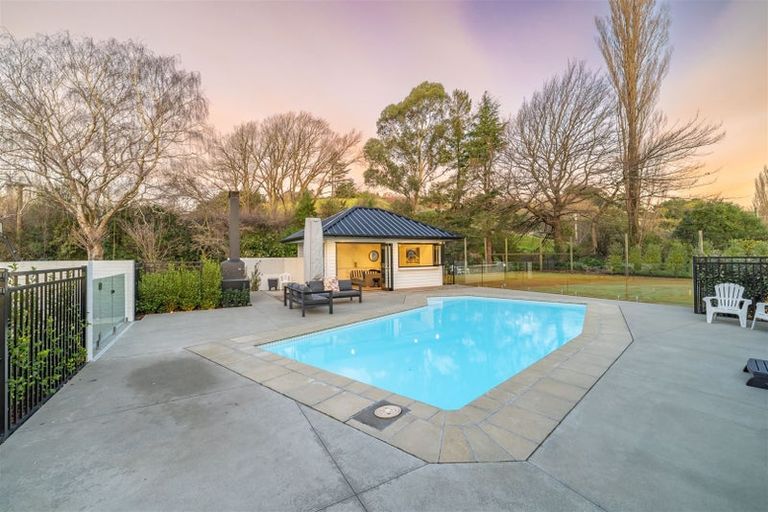 Photo of property in 254 Old Tai Tapu Road, Kennedys Bush, Christchurch, 7672