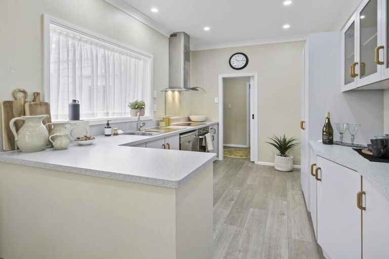 Photo of property in 72 Manuka Street, Lansdowne, Masterton, 5810