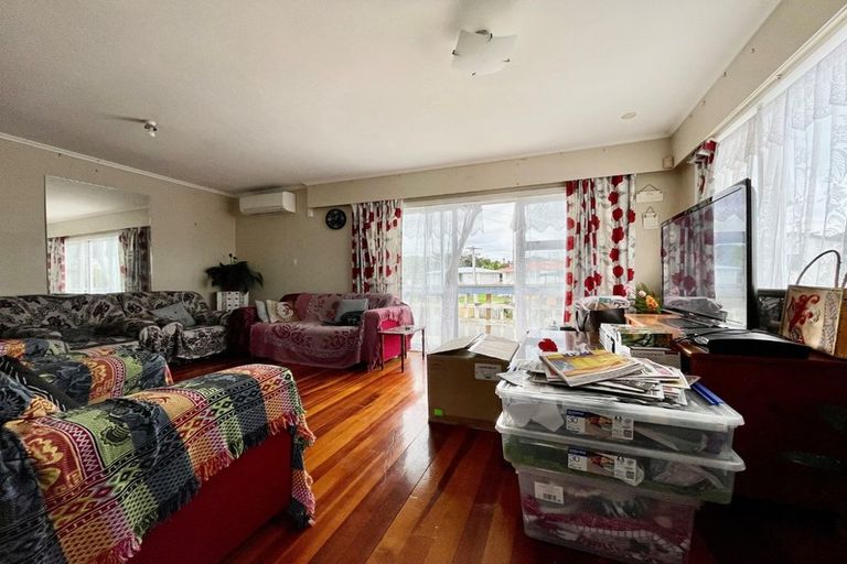 Photo of property in 2 Short Street, Manurewa East, Auckland, 2102