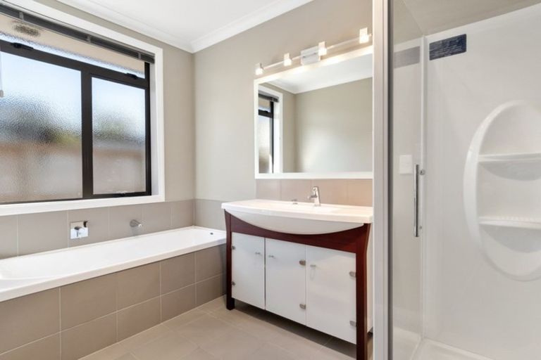 Photo of property in 2 Parnwell Place, Ohauiti, Tauranga, 3112