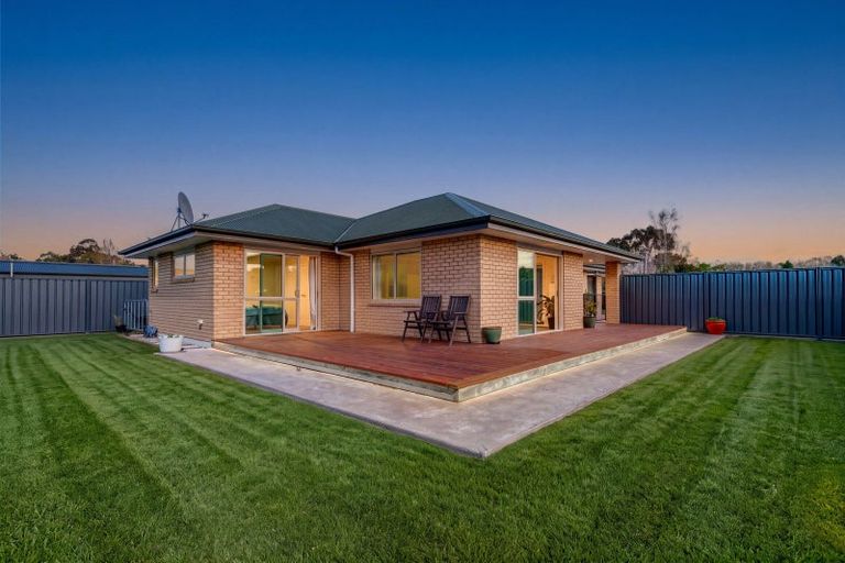Photo of property in 17 Bell Street, Otane, 4202