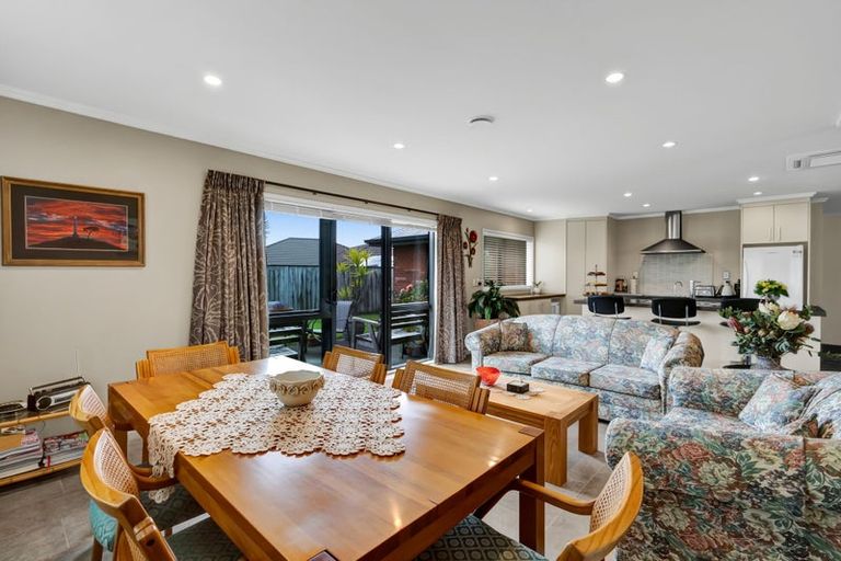 Photo of property in 20 Estate Grove, Inglewood, 4330