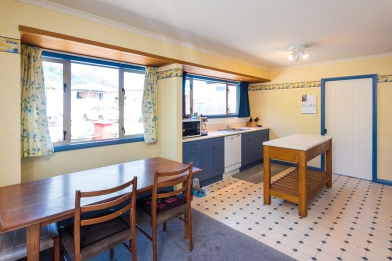 Photo of property in 4 Rohe Drive, Waikawa, Picton, 7220