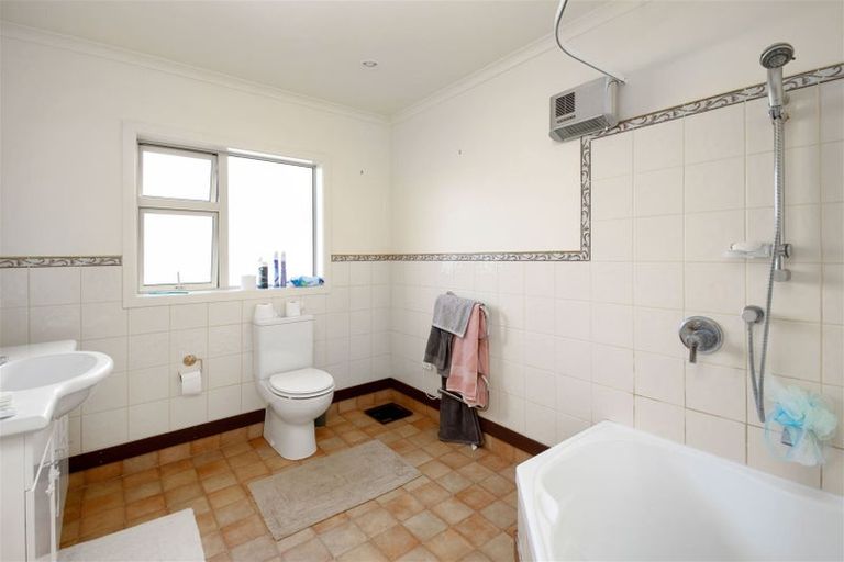 Photo of property in 56 Missy Crescent, Mount Pisa, Cromwell, 9383