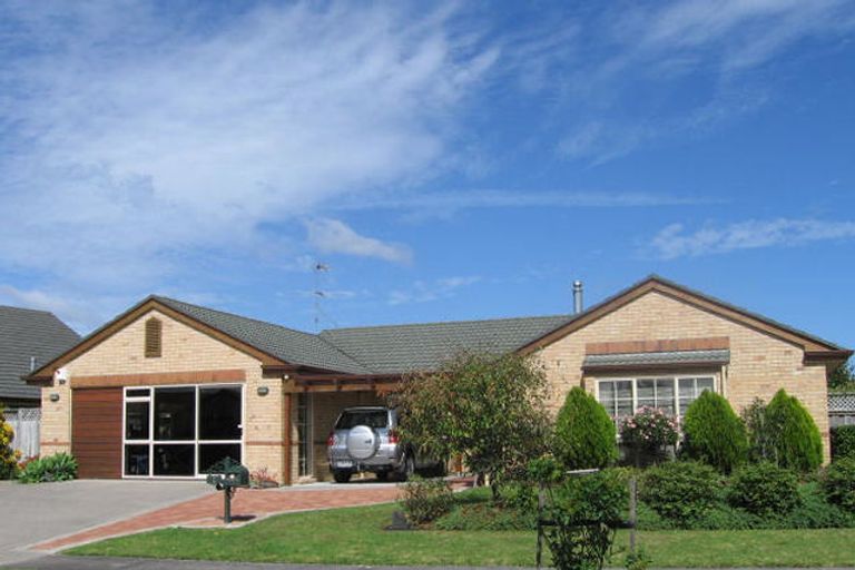 Photo of property in 1 Pippen Court, Henderson, Auckland, 0612