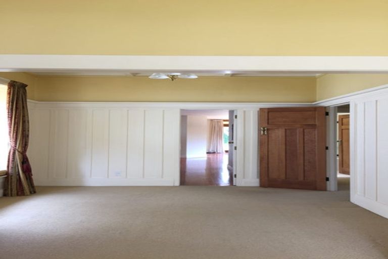 Photo of property in 6 Adam Street, Greenlane, Auckland, 1051