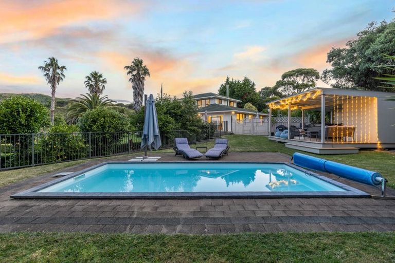 Photo of property in 21 Matai Road, Raumati South, Paraparaumu, 5032