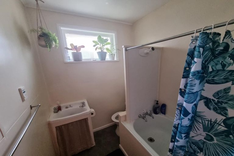 Photo of property in 1/17a Miro Street, Trentham, Upper Hutt, 5018